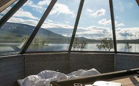Arctic Land Adventure Glass Igloos
